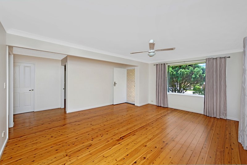 Photo - 30 Panorama Avenue, Charmhaven NSW 2263 - Image 5