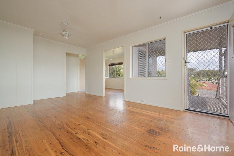 Photo - 30 Park Street, West Gladstone QLD 4680 - Image 7