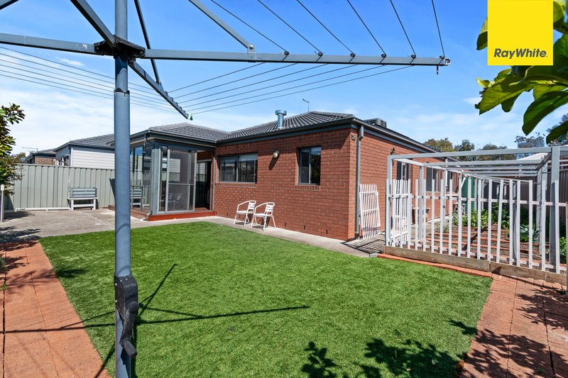 Photo - 30 Parkleigh Drive, Kurunjang VIC 3337 - Image 18