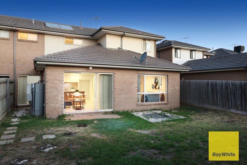 Photo - 30 Parkwood Terrace, Point Cook VIC 3030 - Image 15