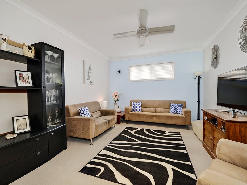 Photo - 30 Paterson Street, North Lakes QLD 4509 - Image 6