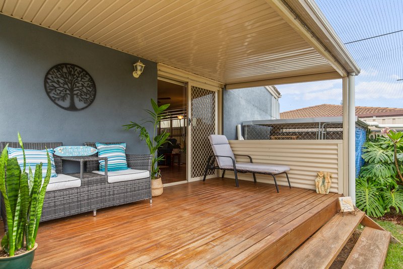 Photo - 30 Pearce Street, O'Sullivan Beach SA 5166 - Image 4