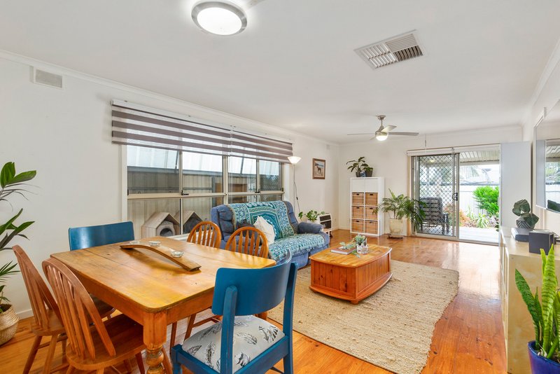 Photo - 30 Pearce Street, O'Sullivan Beach SA 5166 - Image 5