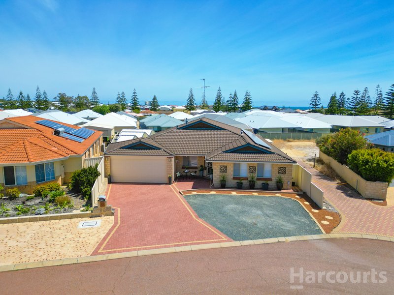 Photo - 30 Peppertree Close, Wannanup WA 6210 - Image 2