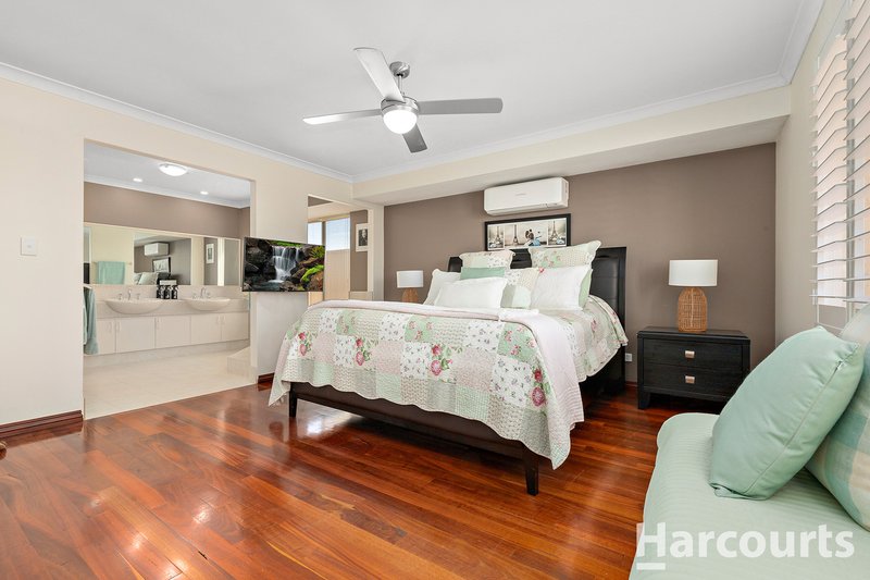 Photo - 30 Peppertree Close, Wannanup WA 6210 - Image 4