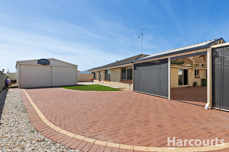 Photo - 30 Peppertree Close, Wannanup WA 6210 - Image 17