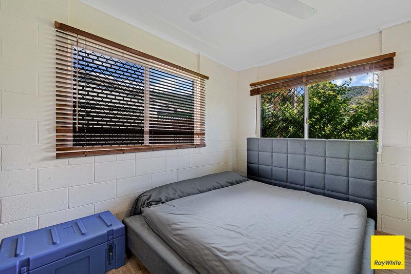 Photo - 30 Peridot Street, Bayview Heights QLD 4868 - Image 7