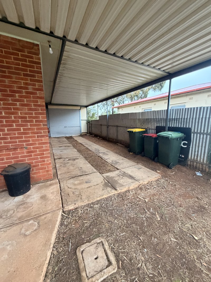Photo - 30 Pertwood Road, Elizabeth North SA 5113 - Image 7