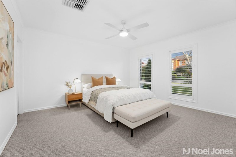 Photo - 30 Petalnina Drive, Wantirna VIC 3152 - Image 9