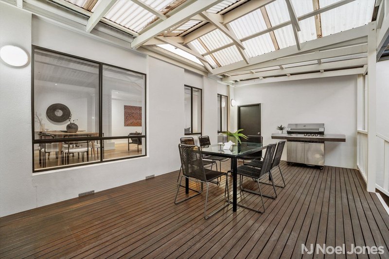 Photo - 30 Petalnina Drive, Wantirna VIC 3152 - Image 10