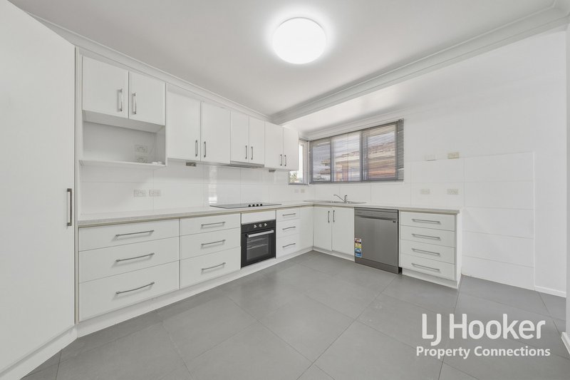 Photo - 30 Pie Street, Aspley QLD 4034 - Image 4