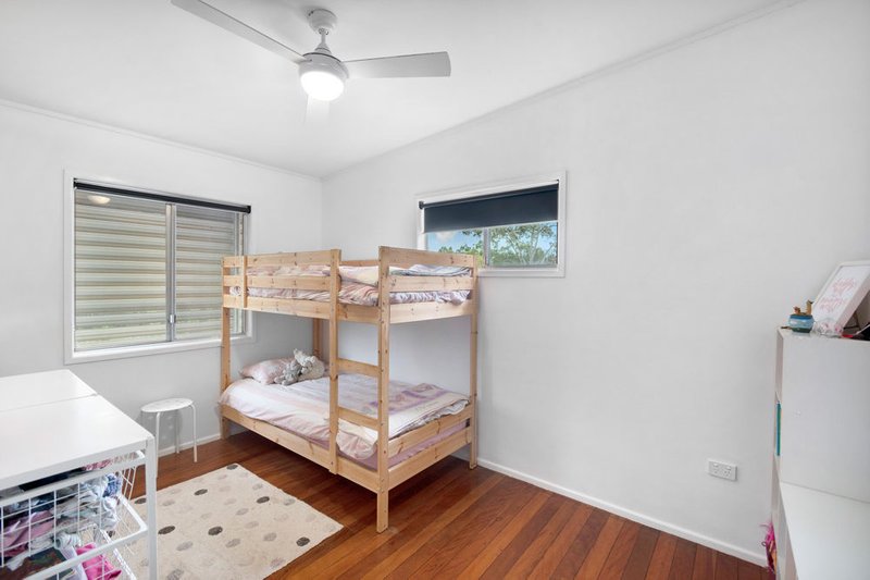 Photo - 30 Plateau Parade, Bray Park QLD 4500 - Image 9