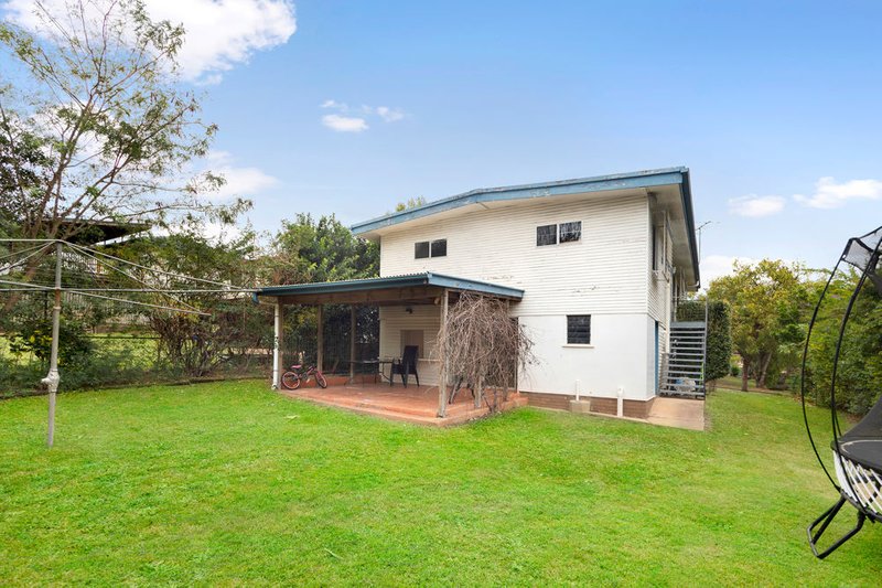 Photo - 30 Plateau Parade, Bray Park QLD 4500 - Image 13