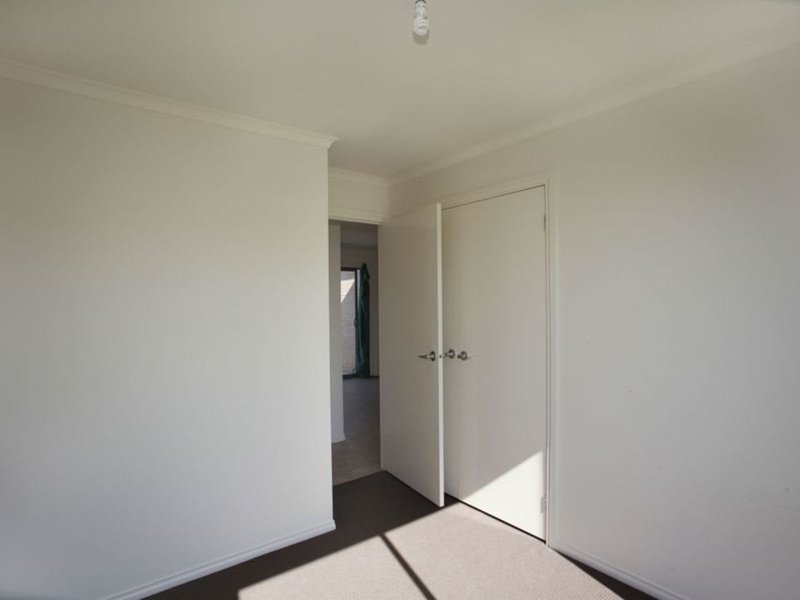 Photo - 30 Pomegranate Way, Pakenham VIC 3810 - Image 18