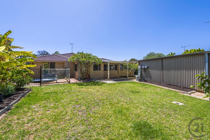 Photo - 30 Port Marnock Circle, Halls Head WA 6210 - Image 2