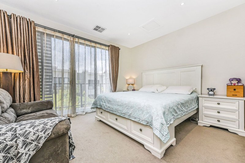 Photo - 30 Primrose Avenue, Cheltenham VIC 3192 - Image 10