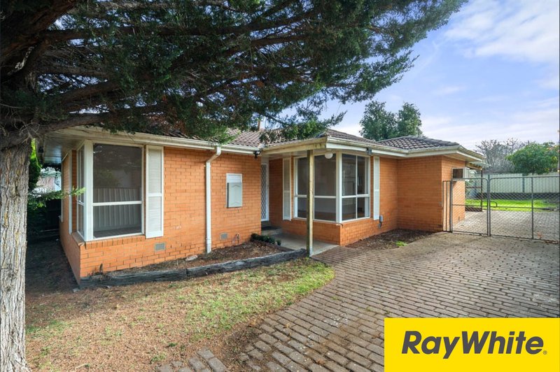 30 Quail Crescent, Melton VIC 3337