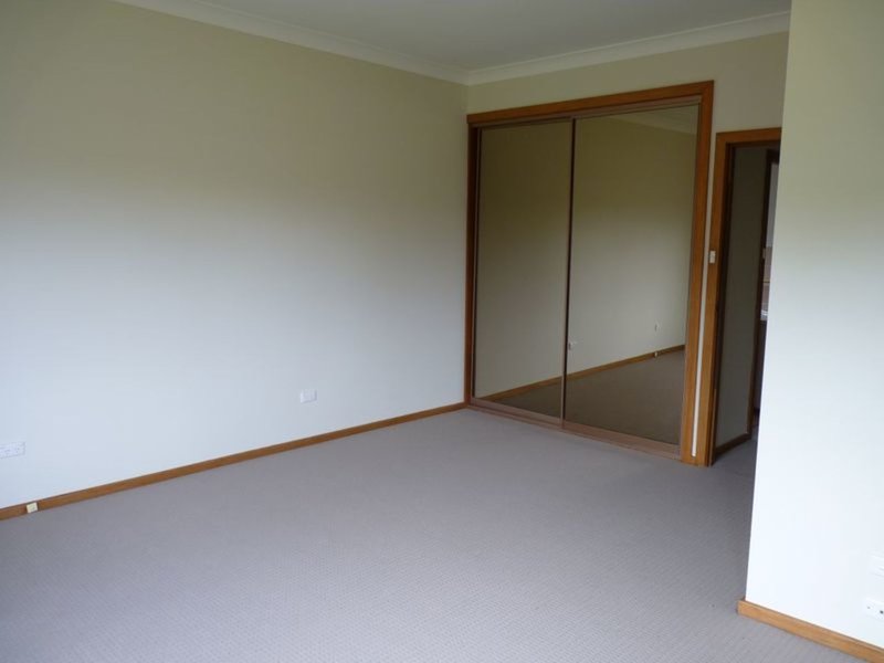 Photo - 30 Queanbeyan Avenue, Burrill Lake NSW 2539 - Image 6