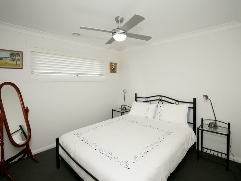 Photo - 30 Rainbow Drive, Estella NSW 2650 - Image 8