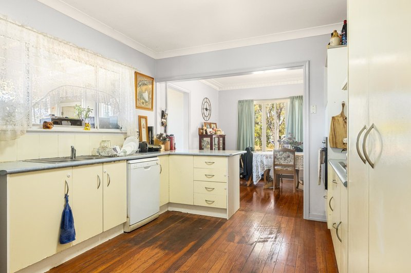 Photo - 30 Ramsay Street, Oakey QLD 4401 - Image 2