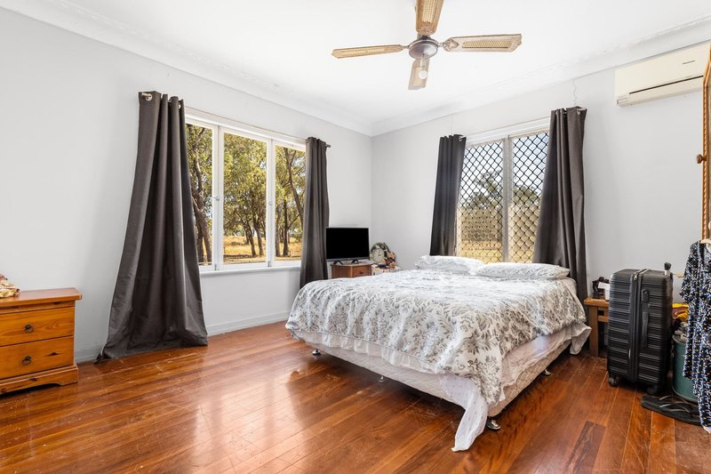 Photo - 30 Ramsay Street, Oakey QLD 4401 - Image 6