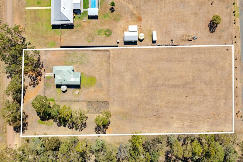 Photo - 30 Ramsay Street, Oakey QLD 4401 - Image 8