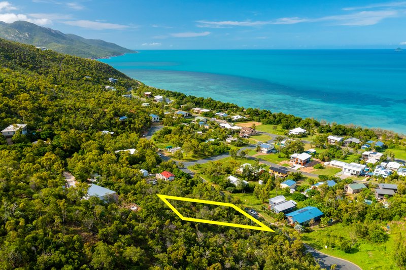 30 Rattray Avenue, Hideaway Bay QLD 4800