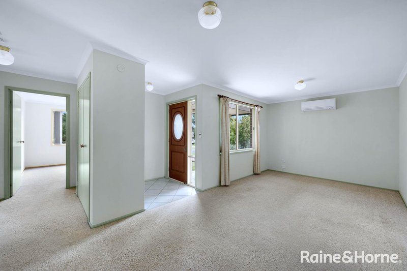 Photo - 30 Rayleigh Drive, Worrigee NSW 2540 - Image 3