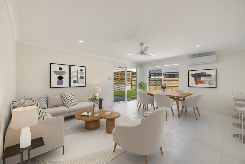 Photo - 30 Red Cedar Avenue, Cotswold Hills QLD 4350 - Image 3