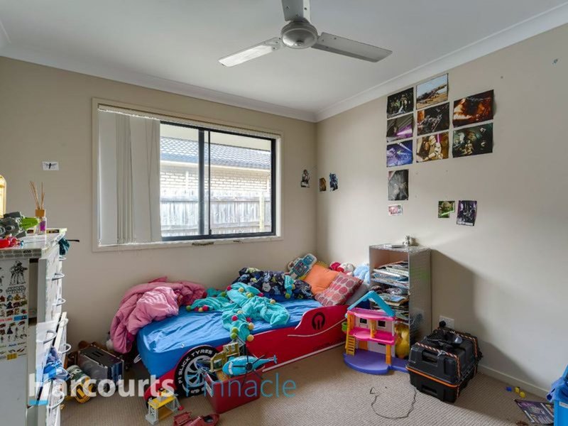 Photo - 30 Redcedar Place, Morayfield QLD 4506 - Image 8