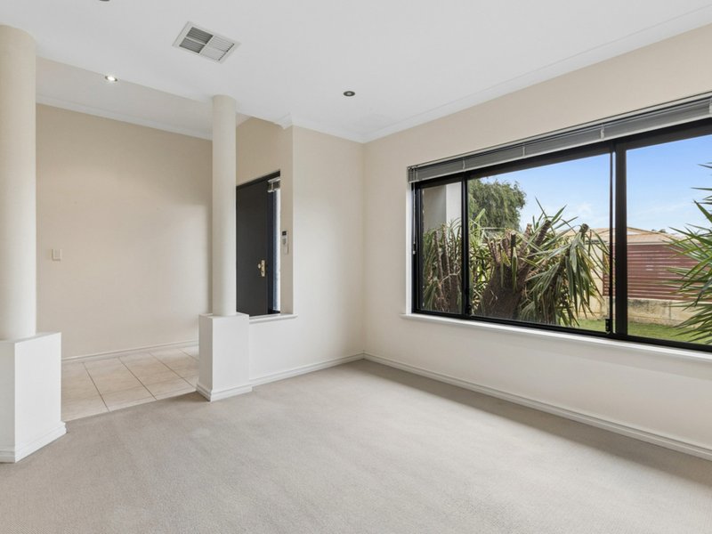 Photo - 30 Redgum Way, Morley WA 6062 - Image 4
