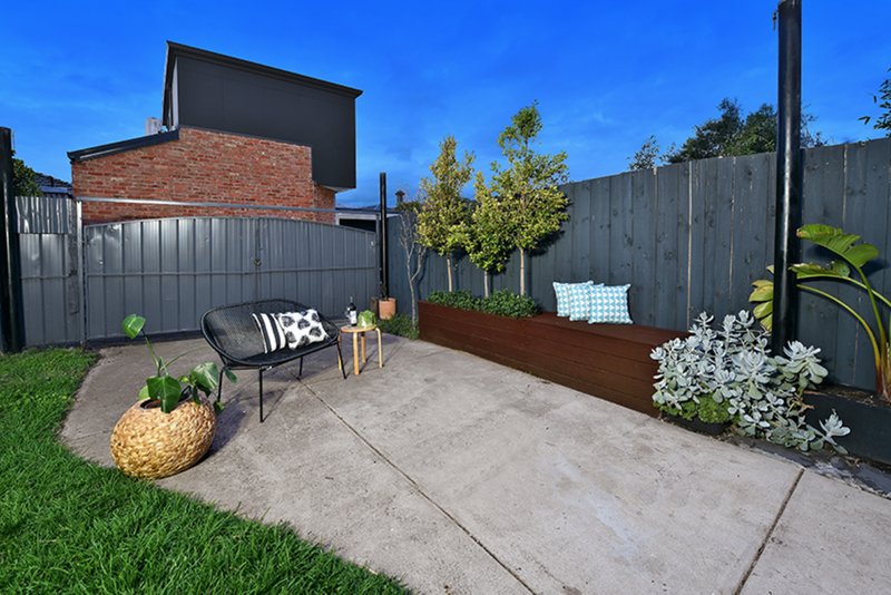 Photo - 30 Reynard Street, Coburg VIC 3058 - Image 10