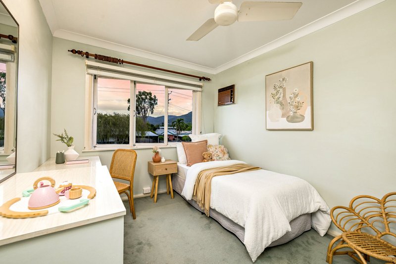 Photo - 30 Richardson Street, Edge Hill QLD 4870 - Image 9