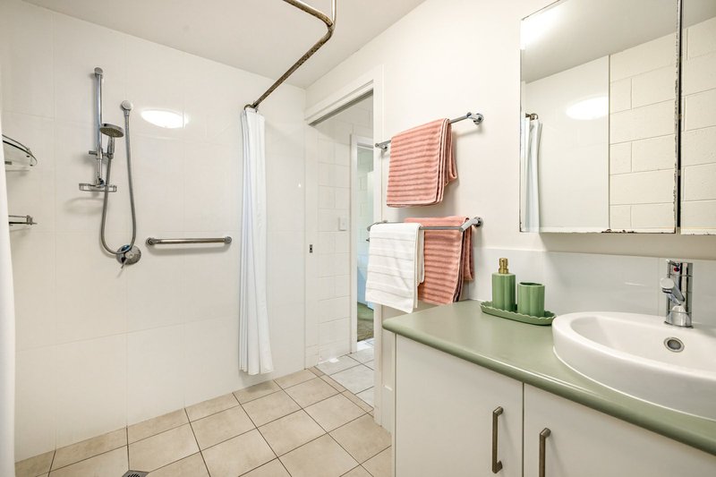 Photo - 30 Richardson Street, Edge Hill QLD 4870 - Image 14