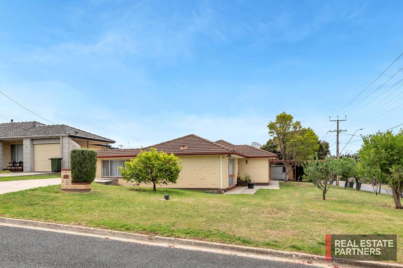 Photo - 30 Robert Arnold Avenue, Valley View SA 5093 - Image 4