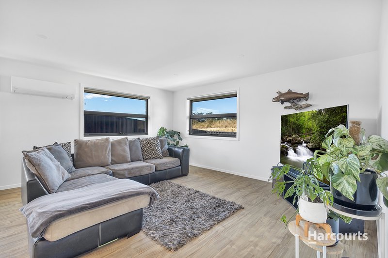 Photo - 30 Robert Street, Latrobe TAS 7307 - Image 5