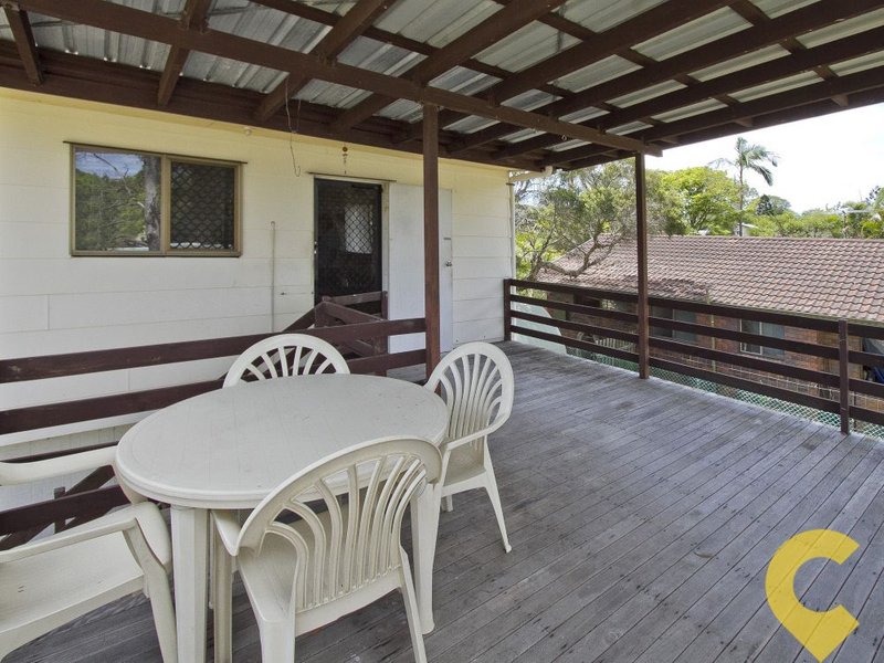 Photo - 30 Robyn Street, Burpengary QLD 4505 - Image 2