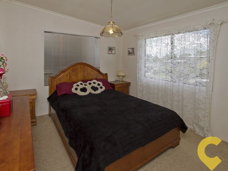 Photo - 30 Robyn Street, Burpengary QLD 4505 - Image 4