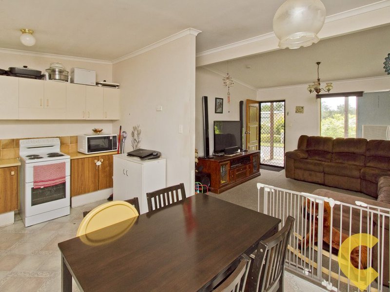 Photo - 30 Robyn Street, Burpengary QLD 4505 - Image 11