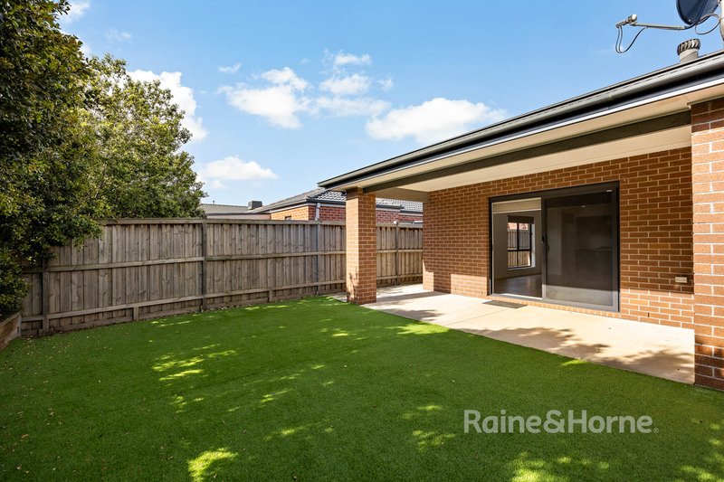 Photo - 30 Rockfern Crescent, Diggers Rest VIC 3427 - Image 14
