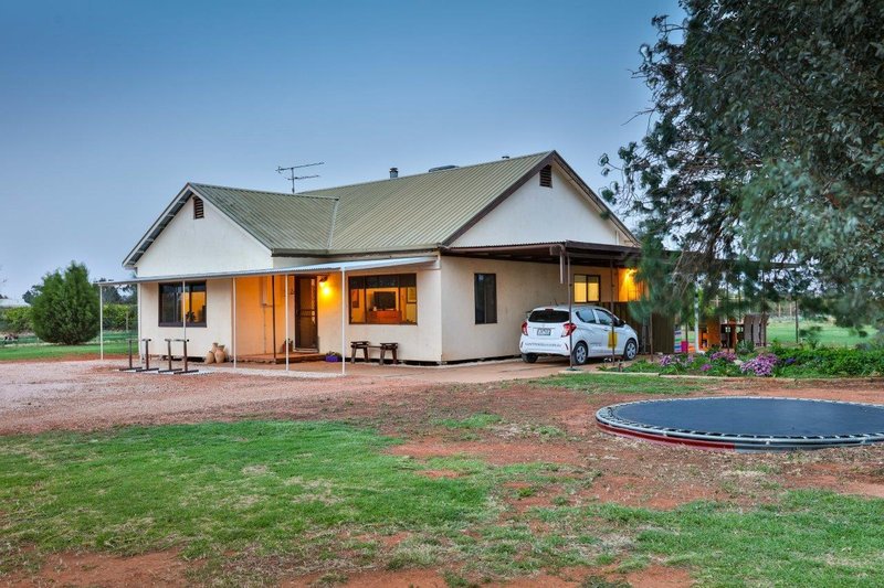 Photo - 30 Rodwells Road, Birdwoodton VIC 3505 - Image 2