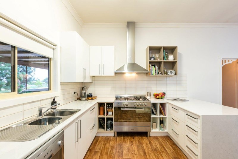 Photo - 30 Rodwells Road, Birdwoodton VIC 3505 - Image 8