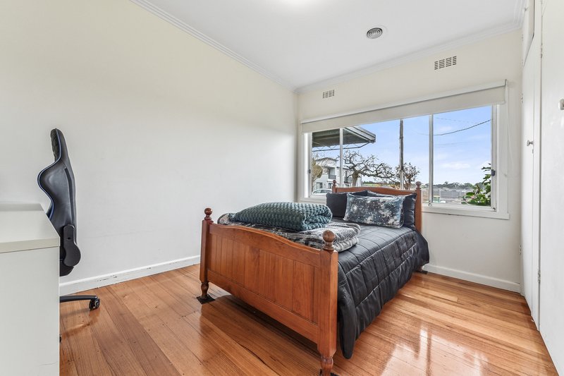 Photo - 30 Rogers Street, Pakenham VIC 3810 - Image 10
