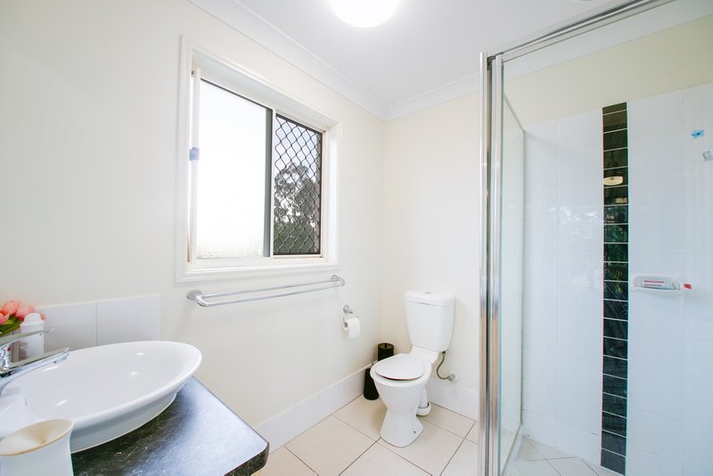 Photo - 30 Ronayne Circle, One Mile QLD 4305 - Image 6