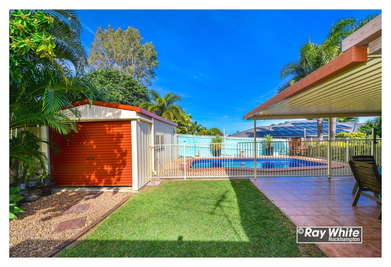 Photo - 30 Rosewood Drive, Norman Gardens QLD 4701 - Image 4