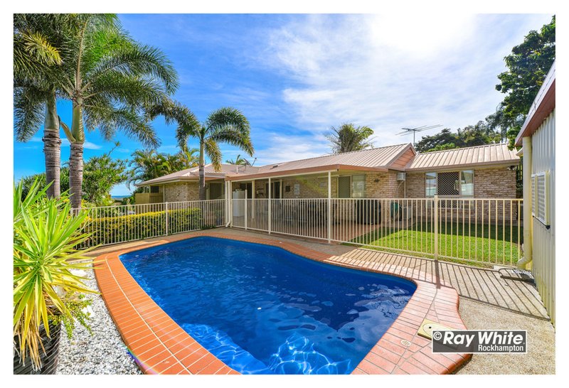 Photo - 30 Rosewood Drive, Norman Gardens QLD 4701 - Image 8