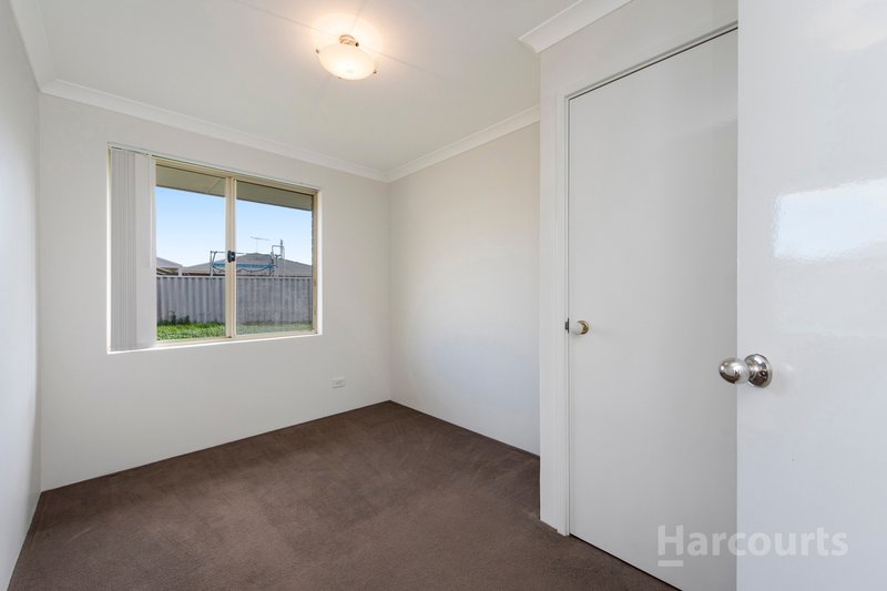 Photo - 30 Round Hill Drive, Port Kennedy WA 6172 - Image 12