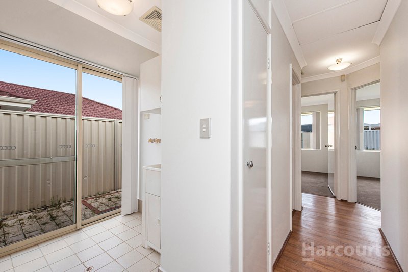 Photo - 30 Round Hill Drive, Port Kennedy WA 6172 - Image 16