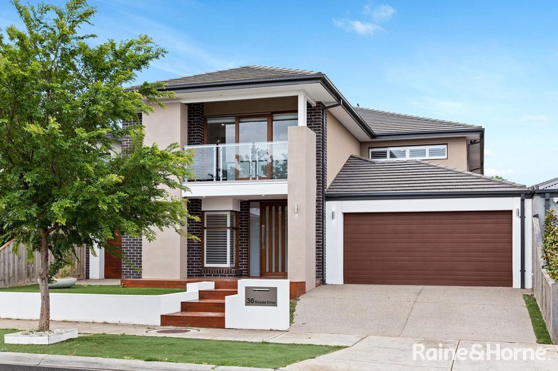 30 Royale Drive, Fraser Rise VIC 3336