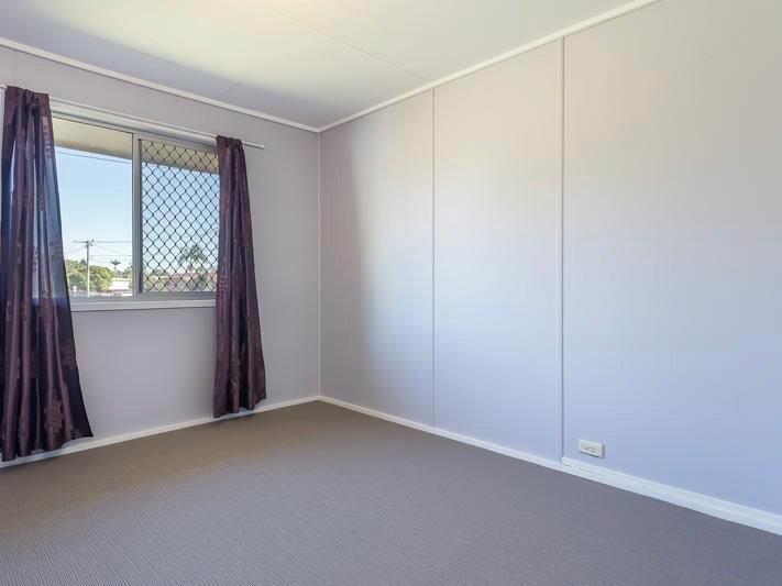 Photo - 30 Rudge Street, Woodridge QLD 4114 - Image 4